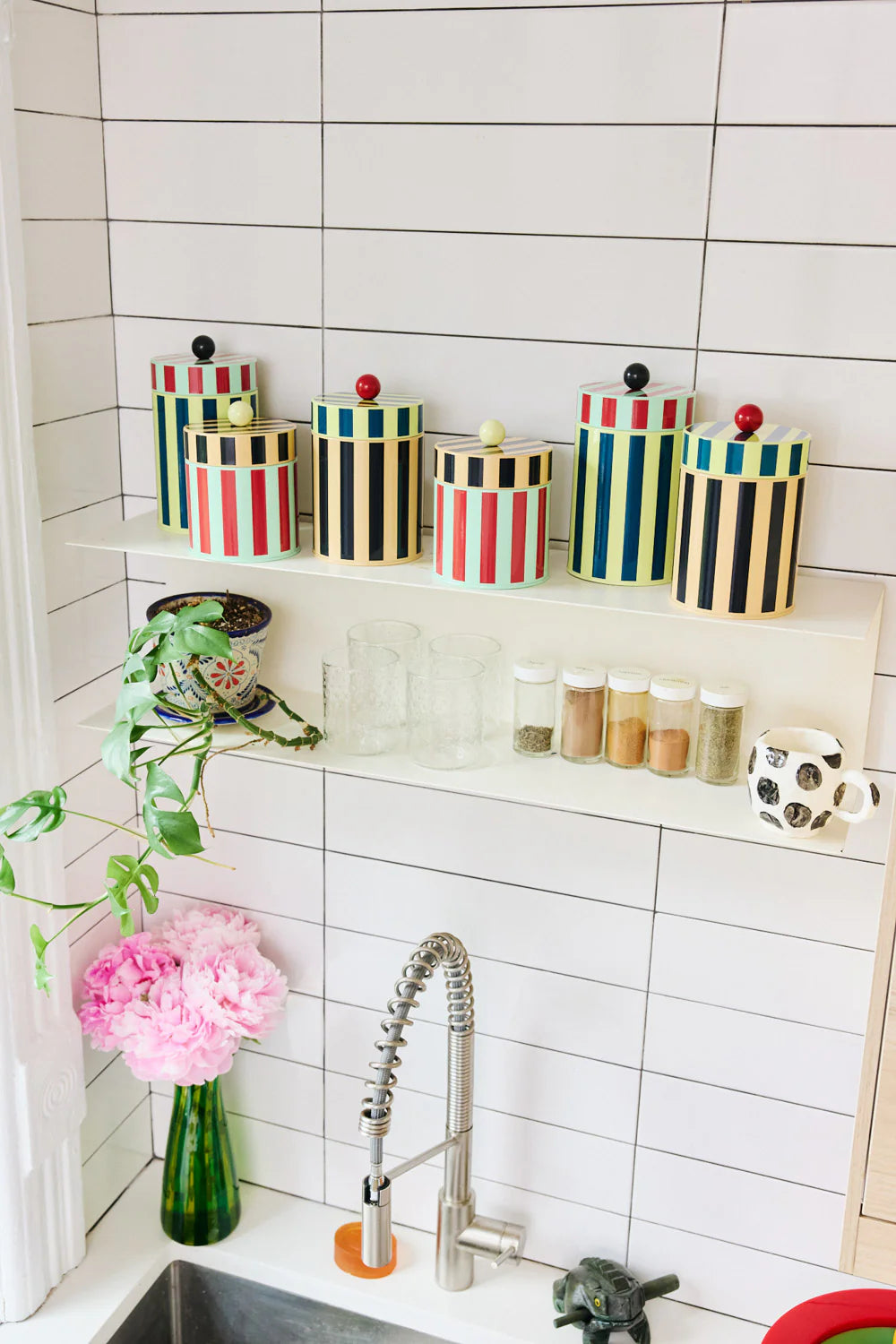Stripe Canister