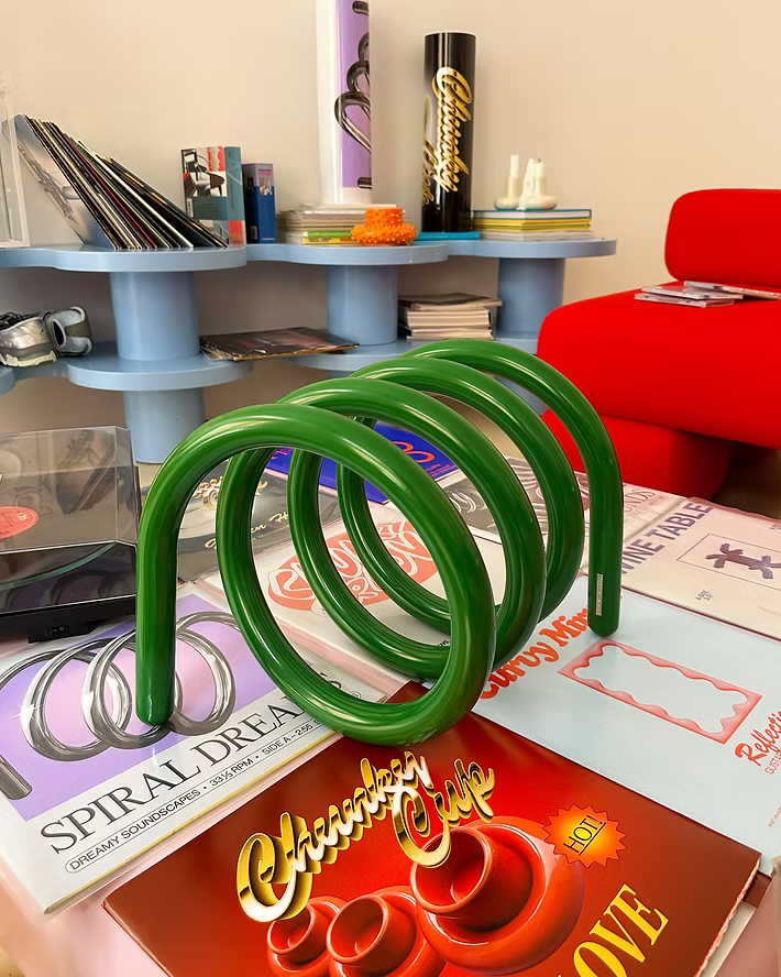 Spiral Stand