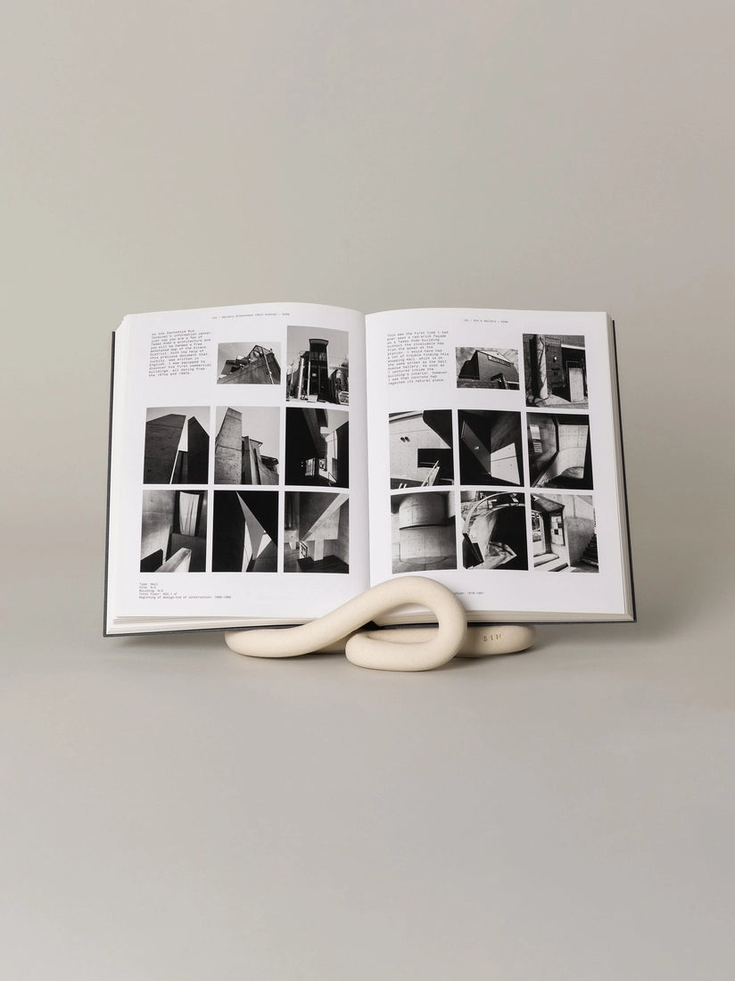 Lumbra Book Stand