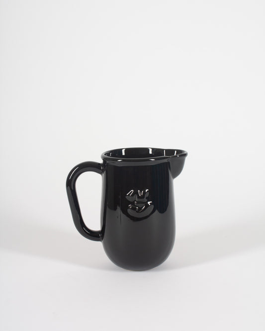 Niko June Kantine Pitcher