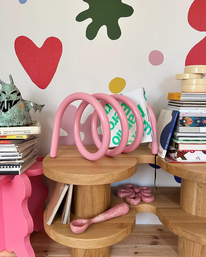 Spiral Stand