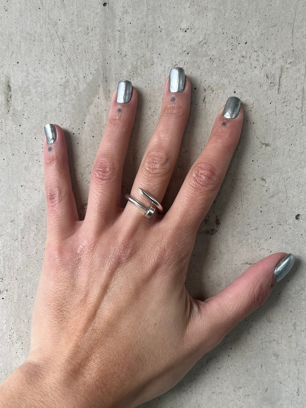Nail Ring