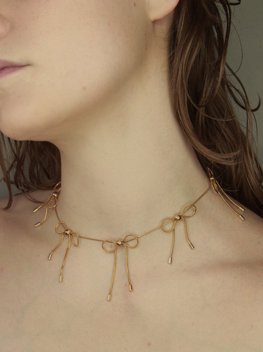 Bow Necklace
